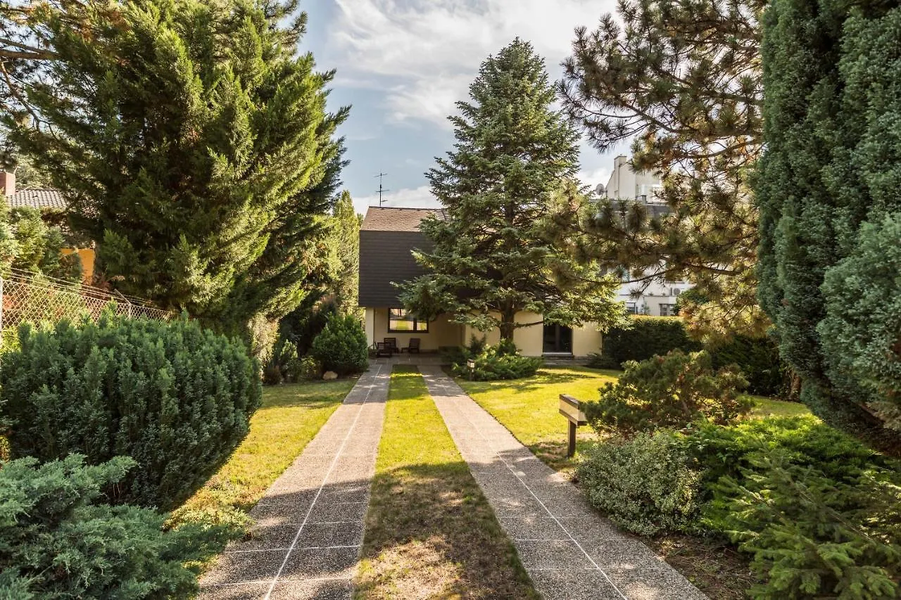 Yes, It Is Retro - Big Villa With Indoor Pool Wien