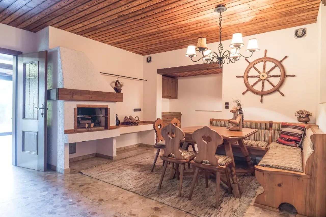 Yes, It Is Retro - Big Villa With Indoor Pool Wien