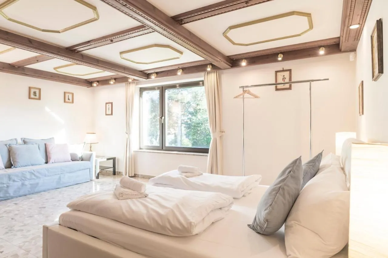 Yes, It Is Retro - Big Villa With Indoor Pool Wien