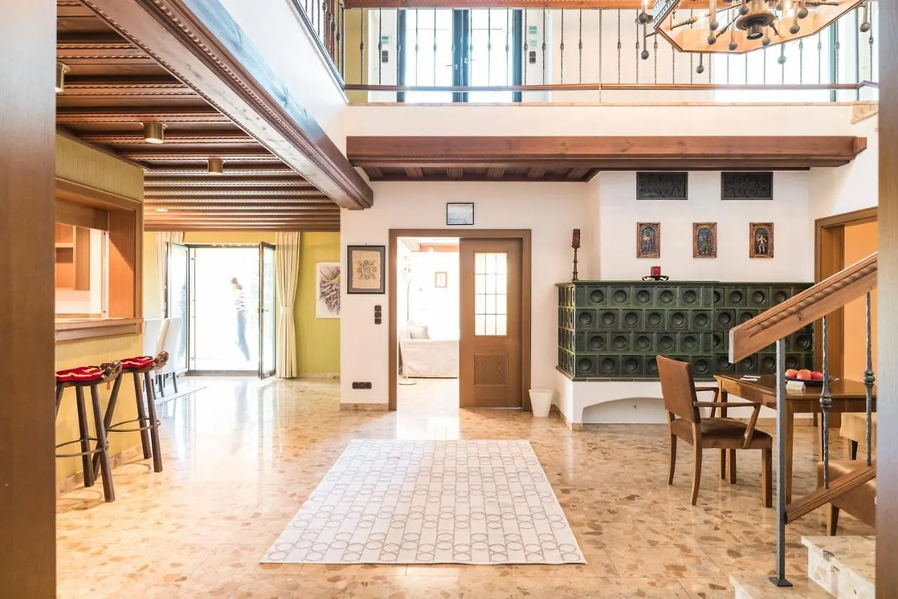 Yes, It Is Retro - Big Villa With Indoor Pool Wien
