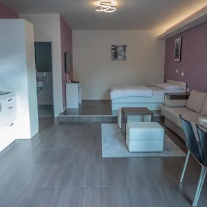 hana-apartments.hotels-in-ljubljana.com/