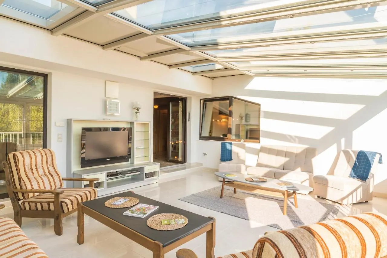 Yes, It Is Retro - Big Villa With Indoor Pool Wien