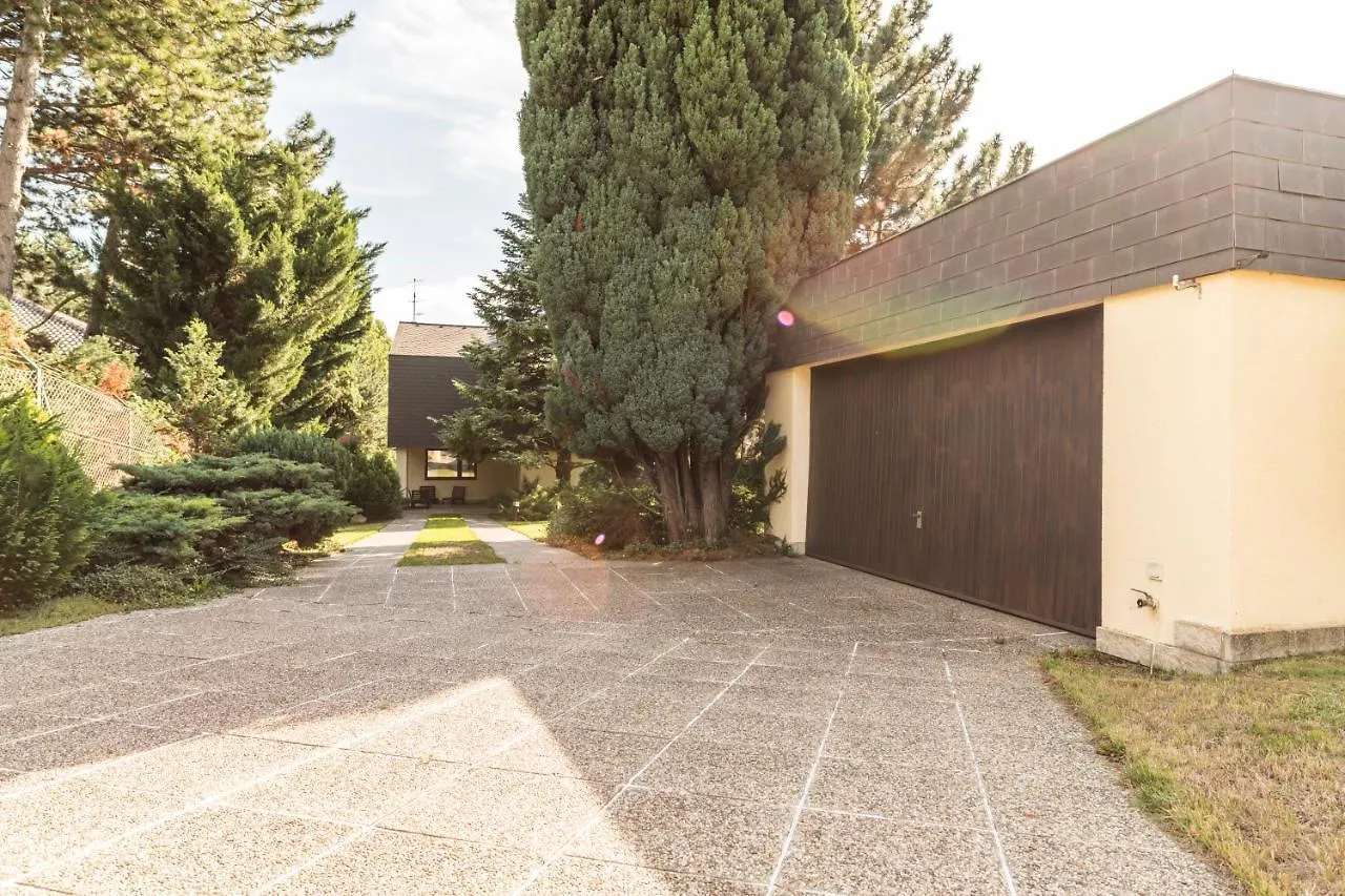 Yes, It Is Retro - Big Villa With Indoor Pool Vienna Austria